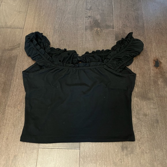 ReVamped Black Ruffle Top Trim - Picture 2 of 4